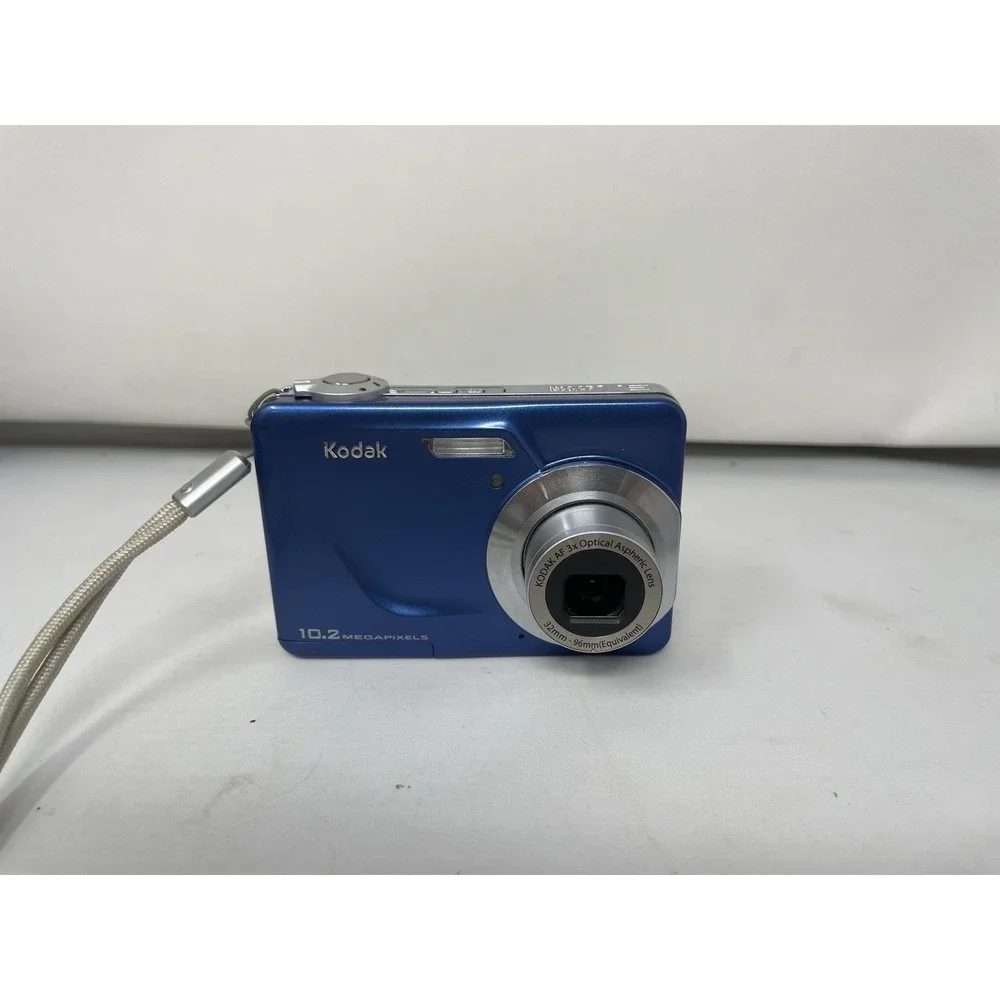 Vintage T2K Blue KODAK EASY SHARE Digital Camera 10.2 MEGAPIXELS KKL-C180(B)